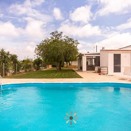 Agriturismo Tenuta Margherita Torre Lapillo Luaran gambar