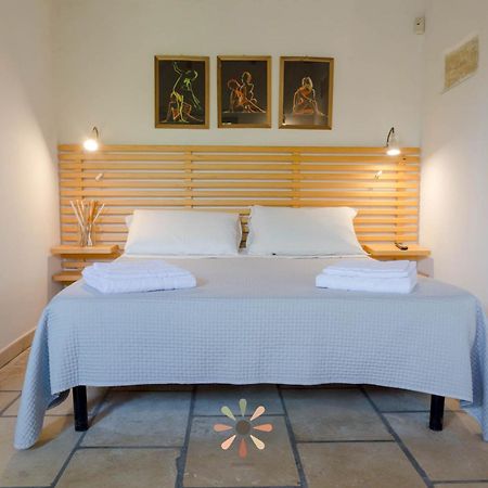 Agriturismo Tenuta Margherita Torre Lapillo Luaran gambar