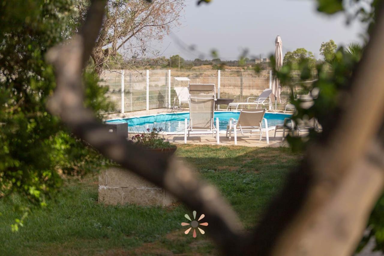 Agriturismo Tenuta Margherita Torre Lapillo Luaran gambar