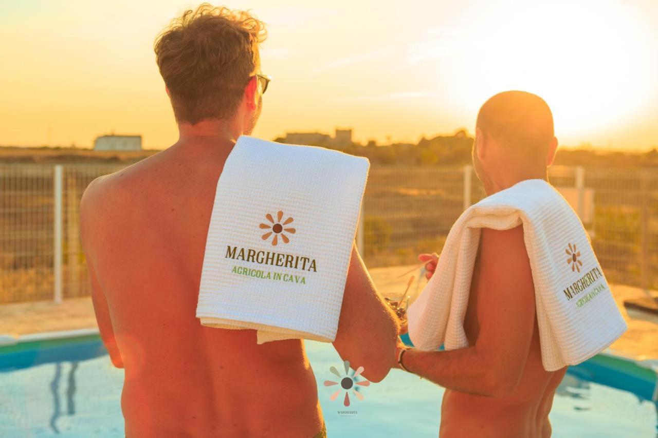 Agriturismo Tenuta Margherita Torre Lapillo Luaran gambar