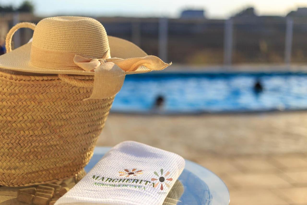 Agriturismo Tenuta Margherita Torre Lapillo Luaran gambar